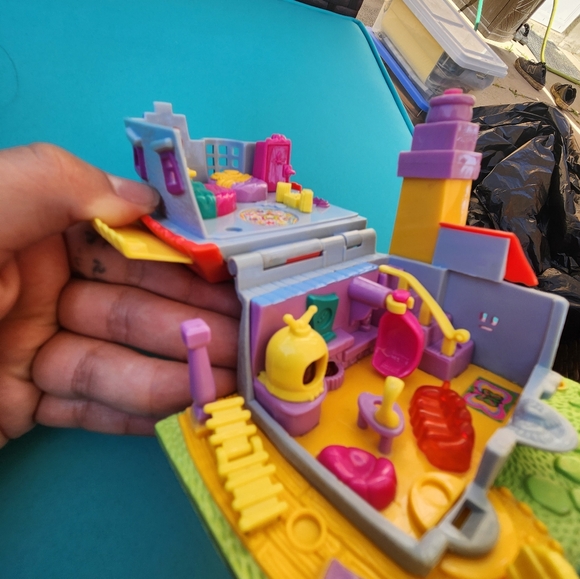 Vinatge 1994 polly pocket house - Picture 4 of 5